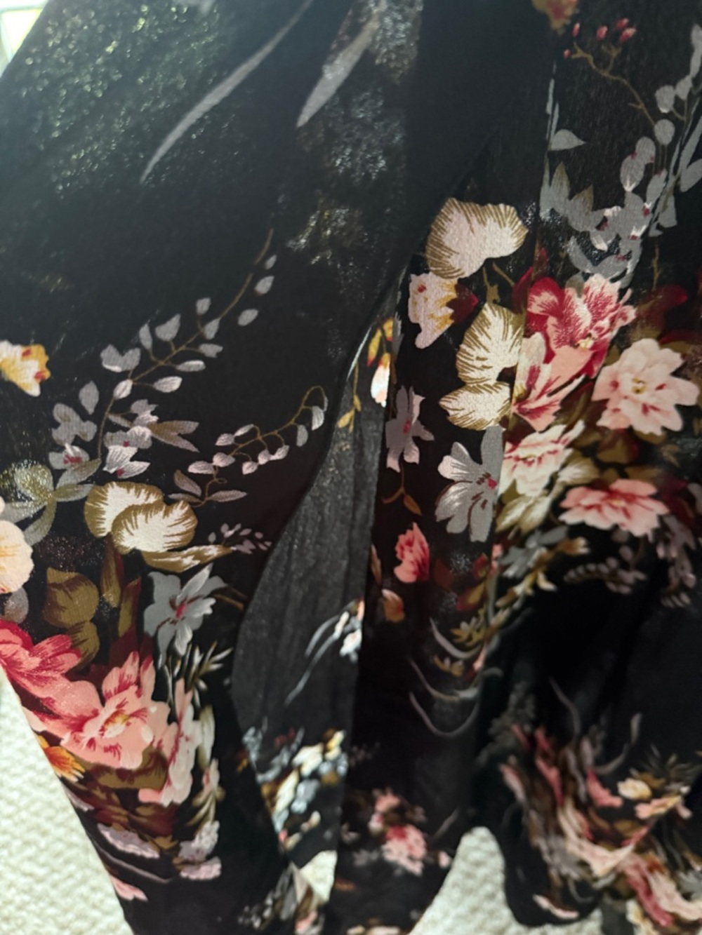Black Floral Maxi Dress Surplice Neck Short Sleeve Flowy Women’s Size L - Picture 3 of 3